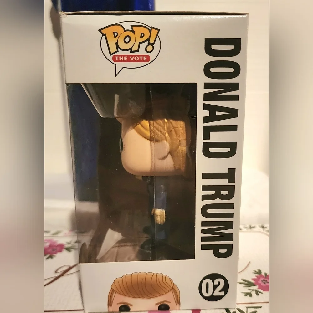 Funko Pop! Donald Trump #02; 2016 Presidential Candidate & 45th President